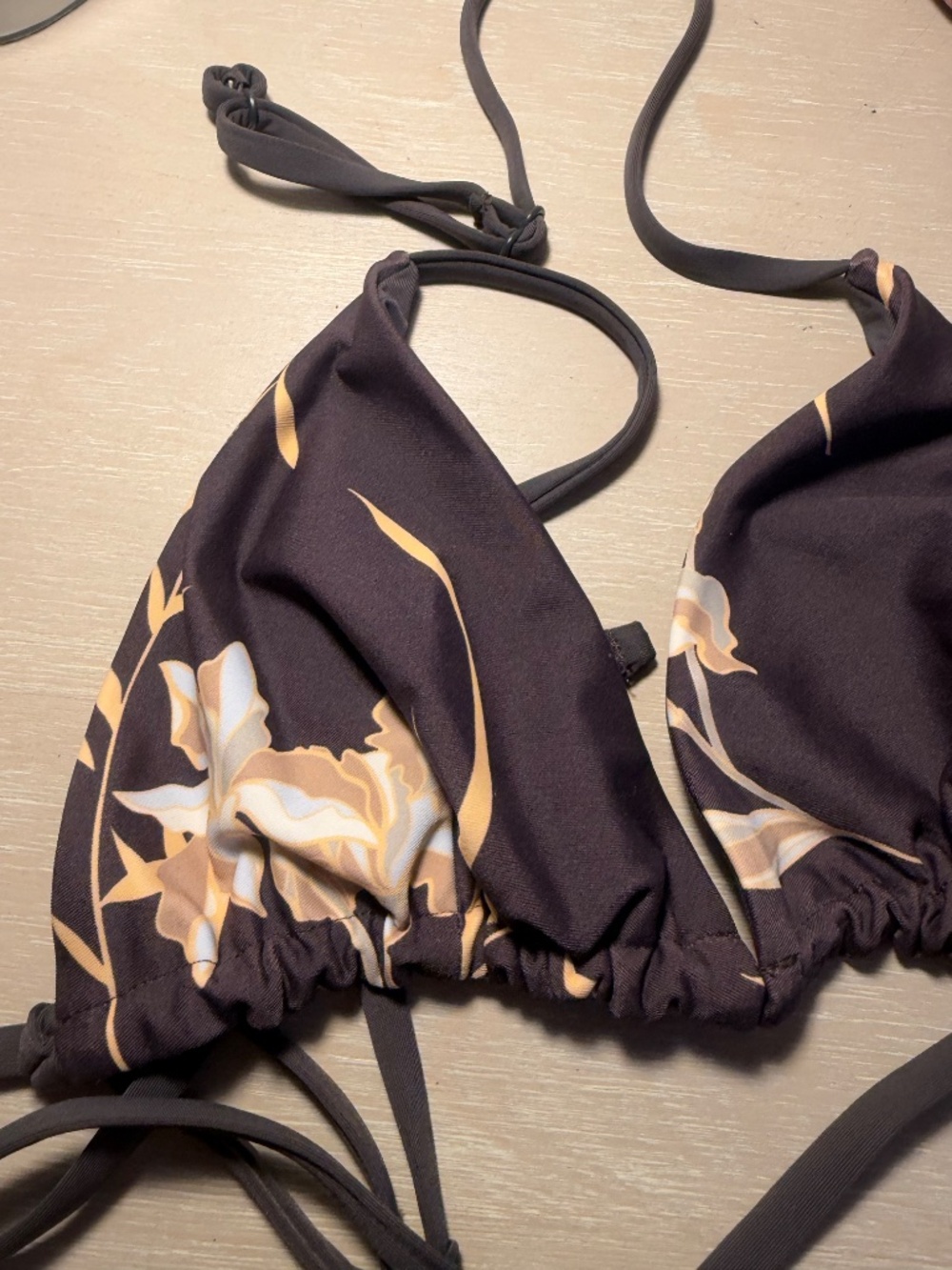 Kith String Bikini Triangle Top Medium NWT - Picture 5 of 11